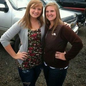 Meet your Posher, Lena